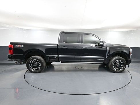 Used 2024 Ford F250 Platinum image 4