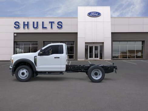 New 2025 Ford F550 4x4 Regular Cab Super Duty image 3