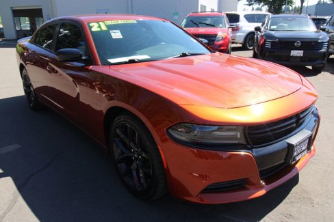 Used 2021 Dodge Charger SXT w/ Blacktop Package image 8