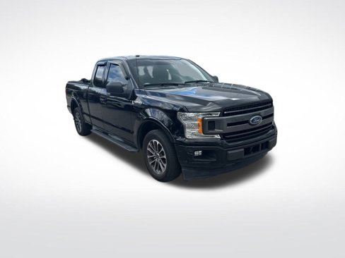 Used 2018 Ford F150 XLT w/ Equipment Group 302A Luxury image 3