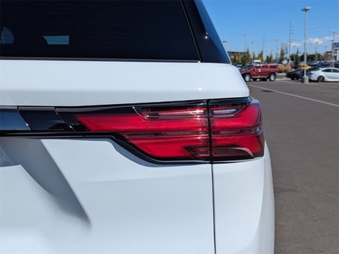 Certified 2022 Chevrolet Traverse Premier w/ Redline Edition image 51