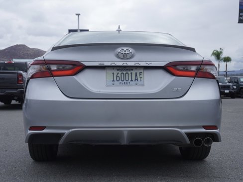 Used 2023 Toyota Camry SE image 5