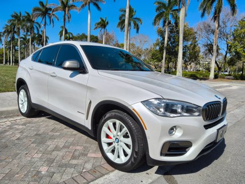 Used 2018 BMW X6 xDrive50i w/ Premium Package image 1
