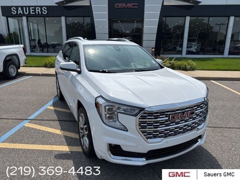 Certified 2023 GMC Terrain Denali w/ LPO, Floor Liner Package image 1