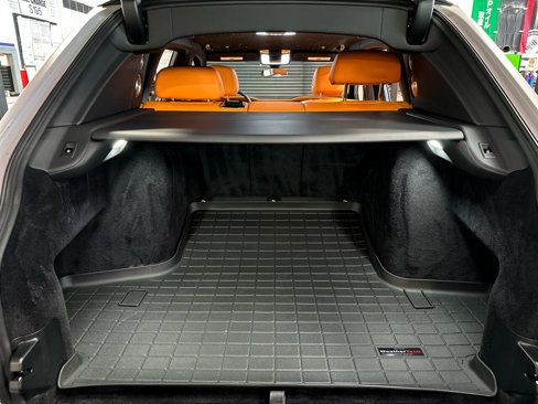 Used 2023 Rolls-Royce Cullinan w/ Dark Exterior Package image 27