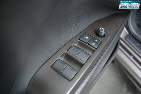 Used 2022 Toyota Camry SE w/ Convenience Package image 11