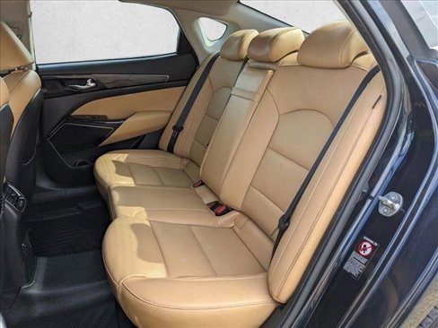 Used 2020 Kia Cadenza Limited image 20