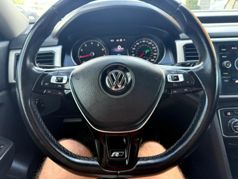 Used 2018 Volkswagen Atlas SE w/ R-Line Package image 33