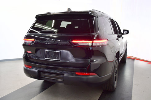 Used 2024 Jeep Grand Cherokee L Laredo image 7