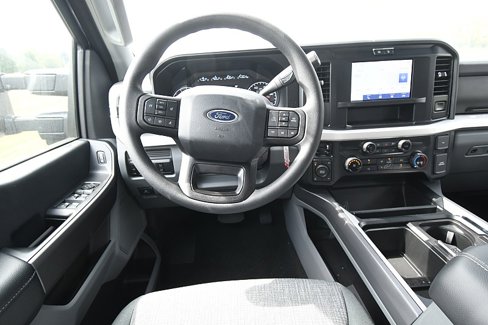 New 2025 Ford F250 XLT w/ 360-Degree Camera Package image 10