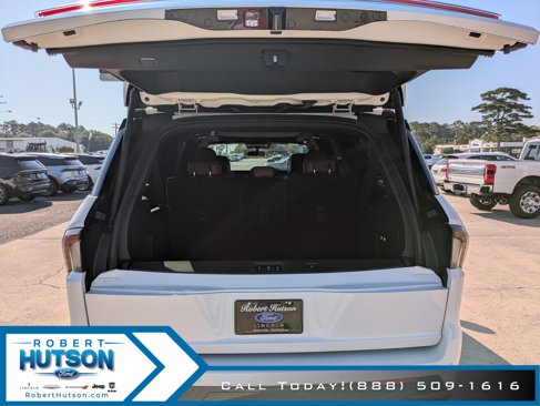 New 2025 Lincoln Navigator L Reserve image 11