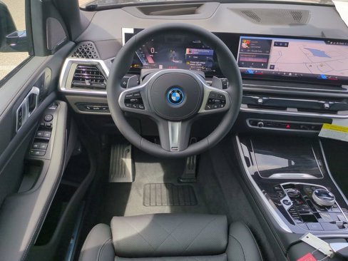 New 2026 BMW X5 xDrive50e w/ Executive Package image 15