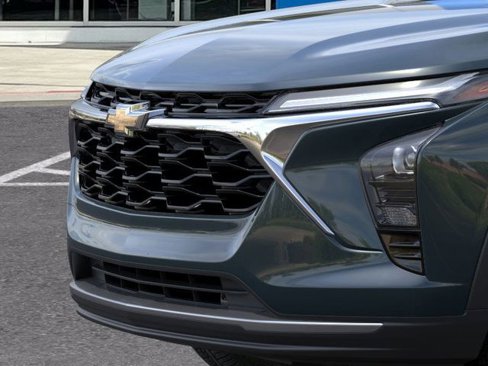 New 2025 Chevrolet Trax LT w/ Driver Confidence Package image 13