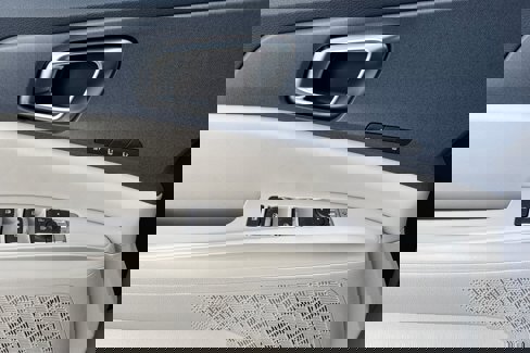 New 2026 Kia Carnival EX image 11