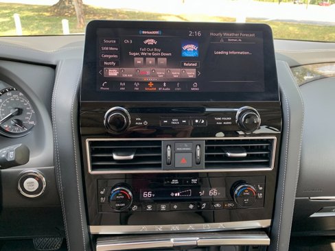 Used 2024 Nissan Armada Platinum w/ Captain's Chairs Package image 17