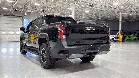 New 2026 Chevrolet Silverado EV Trail Boss image 8