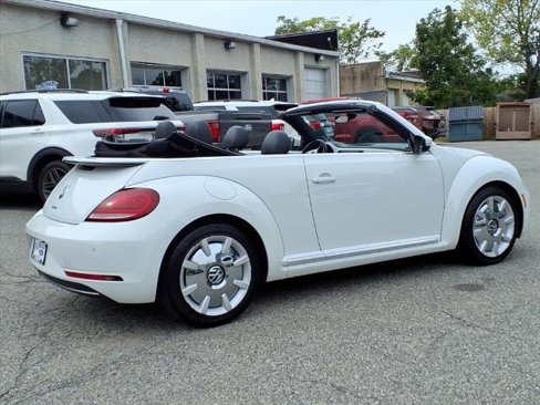 Used 2018 Volkswagen Beetle 2.0T SE image 5
