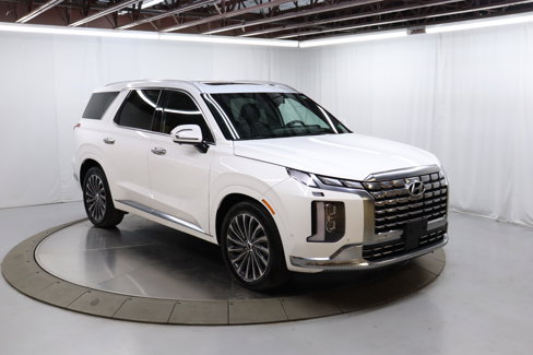 Used 2024 Hyundai Palisade Calligraphy image 1