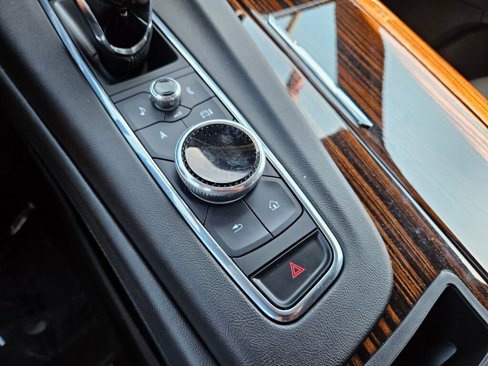 Used 2023 Cadillac Escalade ESV Premium Luxury image 25