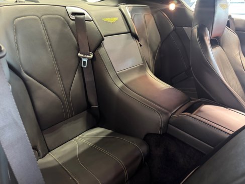 Used 2015 Aston Martin DB9 Coupe image 27