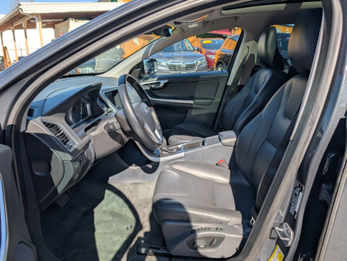 Used 2015 Volvo XC60 T5 image 8
