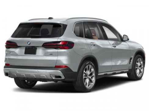 New 2026 BMW X5 M60i image 2