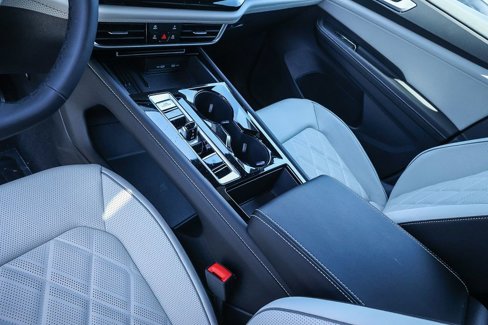 New 2025 Volkswagen Atlas Cross Sport SEL Premium R-Line image 35