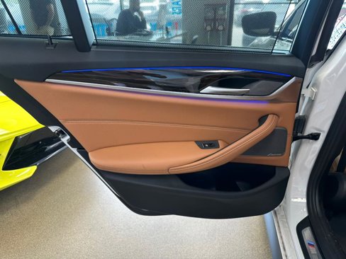 Used 2022 BMW 530i xDrive w/ Executive Package image 27