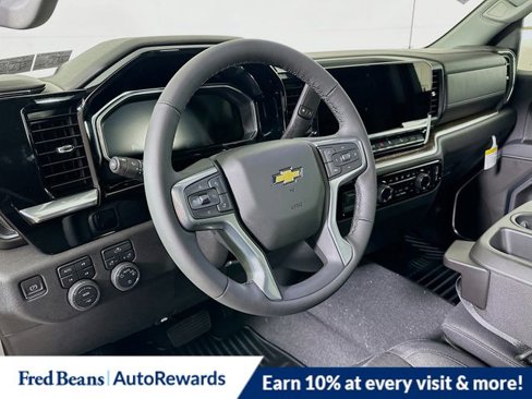New 2026 Chevrolet Silverado 1500 LT w/ Z71 Off-Road Package image 6