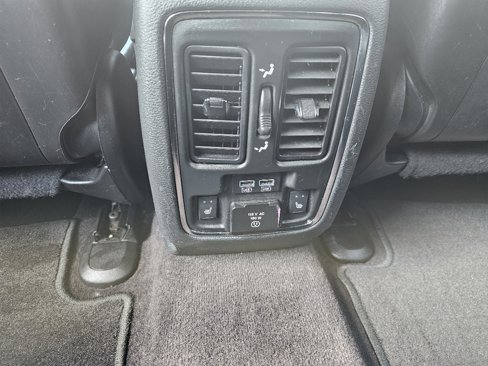 Used 2016 Jeep Grand Cherokee Limited image 14