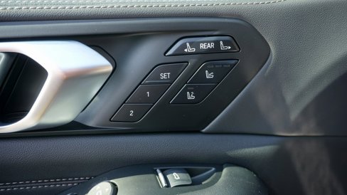 New 2026 BMW X7 M60i w/ Executive Package image 11