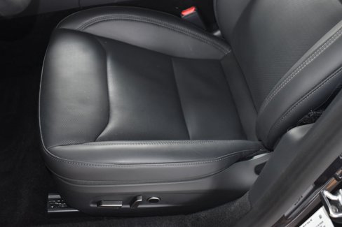 Used 2025 Tesla Model 3 Long Range image 13