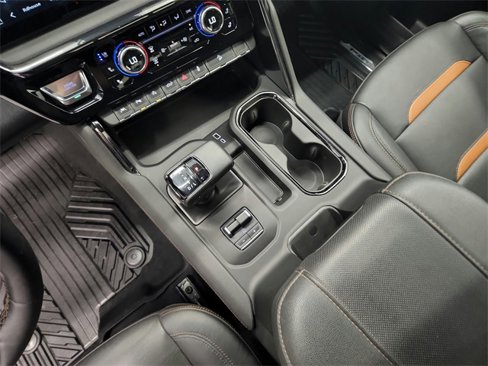 Used 2024 GMC Sierra 1500 AT4 w/ Technology Package image 27