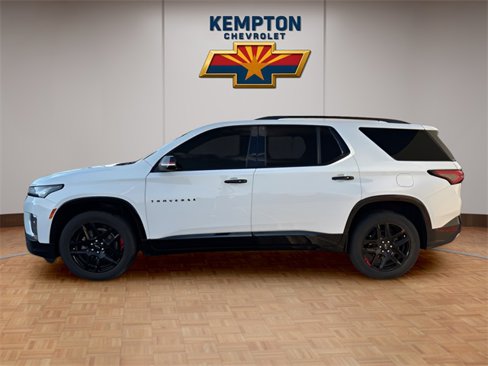 Used 2023 Chevrolet Traverse Premier w/ Redline Edition image 3