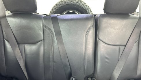 Used 2015 Jeep Wrangler Unlimited Rubicon w/ Max Tow Package image 20