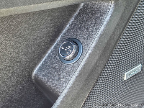 Used 2021 Chevrolet Traverse Premier image 18