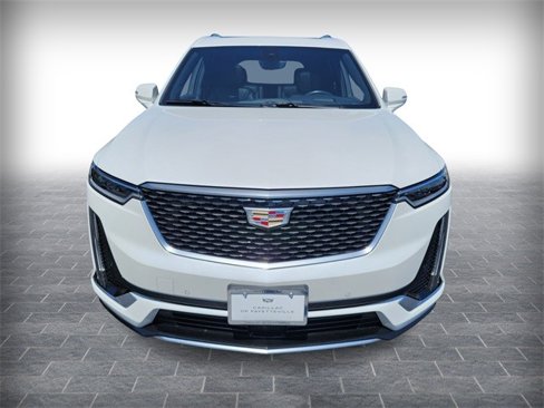 Certified 2022 Cadillac XT6 Premium Luxury w/ Platinum Package image 8