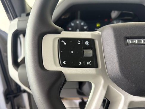 New 2026 Land Rover Defender 110 S image 34