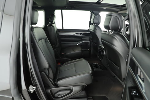 Used 2024 Jeep Wagoneer Series II image 21
