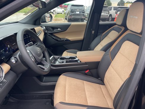 New 2026 Chevrolet Equinox ACTIV w/ LPO, Floor Liner Package image 17