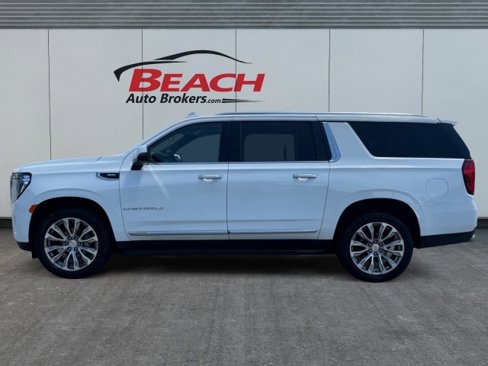 Used 2021 GMC Yukon XL Denali w/ Advanced Technology Package image 11