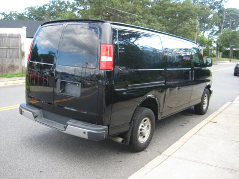 Used 2018 Chevrolet Express 2500 w/ Driver Convenience Package image 3
