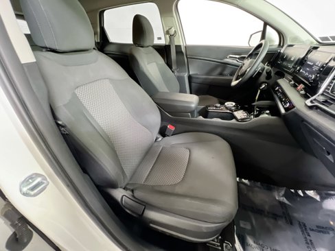Used 2023 Kia Sportage LX image 26