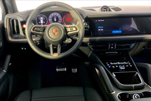 New 2025 Porsche Cayenne GTS image 13