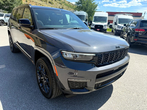Used 2024 Jeep Grand Cherokee L Summit w/ High Altitude Package image 7