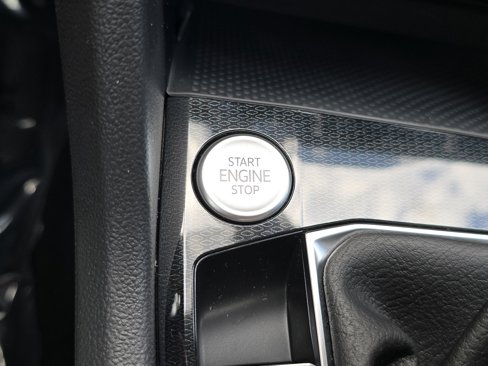 New 2025 Volkswagen Taos S image 17