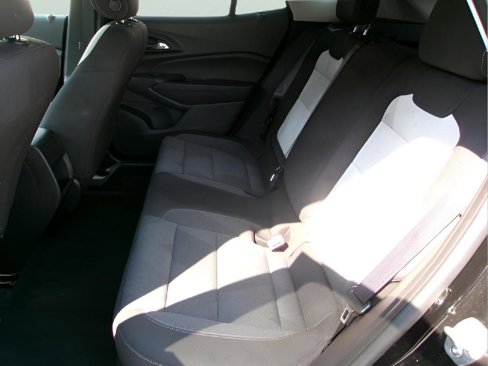 Used 2025 Chevrolet Trax LS image 10