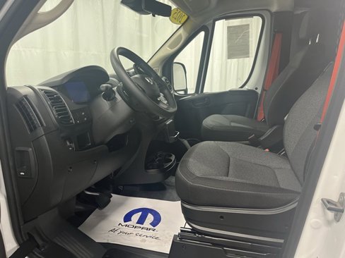 Used 2025 RAM ProMaster 2500 w/ Premium Convenience Group image 2