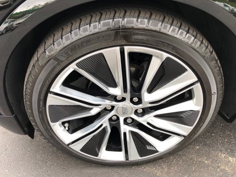 Used 2024 Cadillac Lyriq Luxury w/ LPO, Floor Liner Package image 9