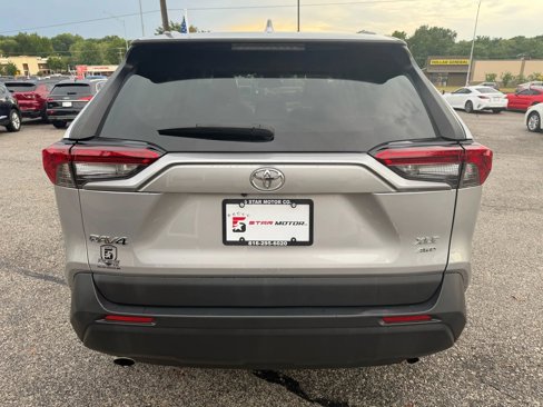Used 2023 Toyota RAV4 LE image 8